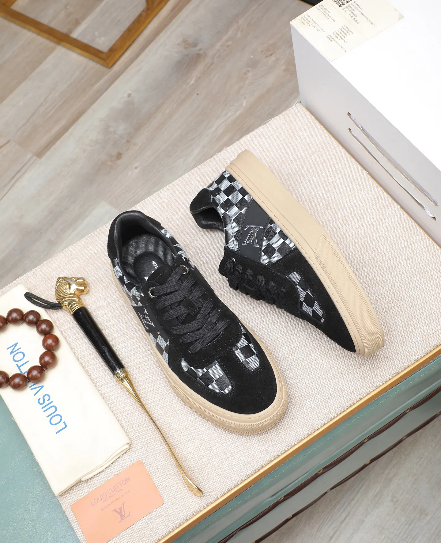 Men's shoes 💰420 📛📛(Niuli) high-end [LOUIS VUITTON】Louis Vuitton official website synchronizes new products👟Milan fashion catwalk style🇰🇾🇰🇾LV house logo, celebrity style, a must-have for fashionistas⚠️First-layer calfskin➕Cowhide lining➕Official website original original outsole👞Number 38-44